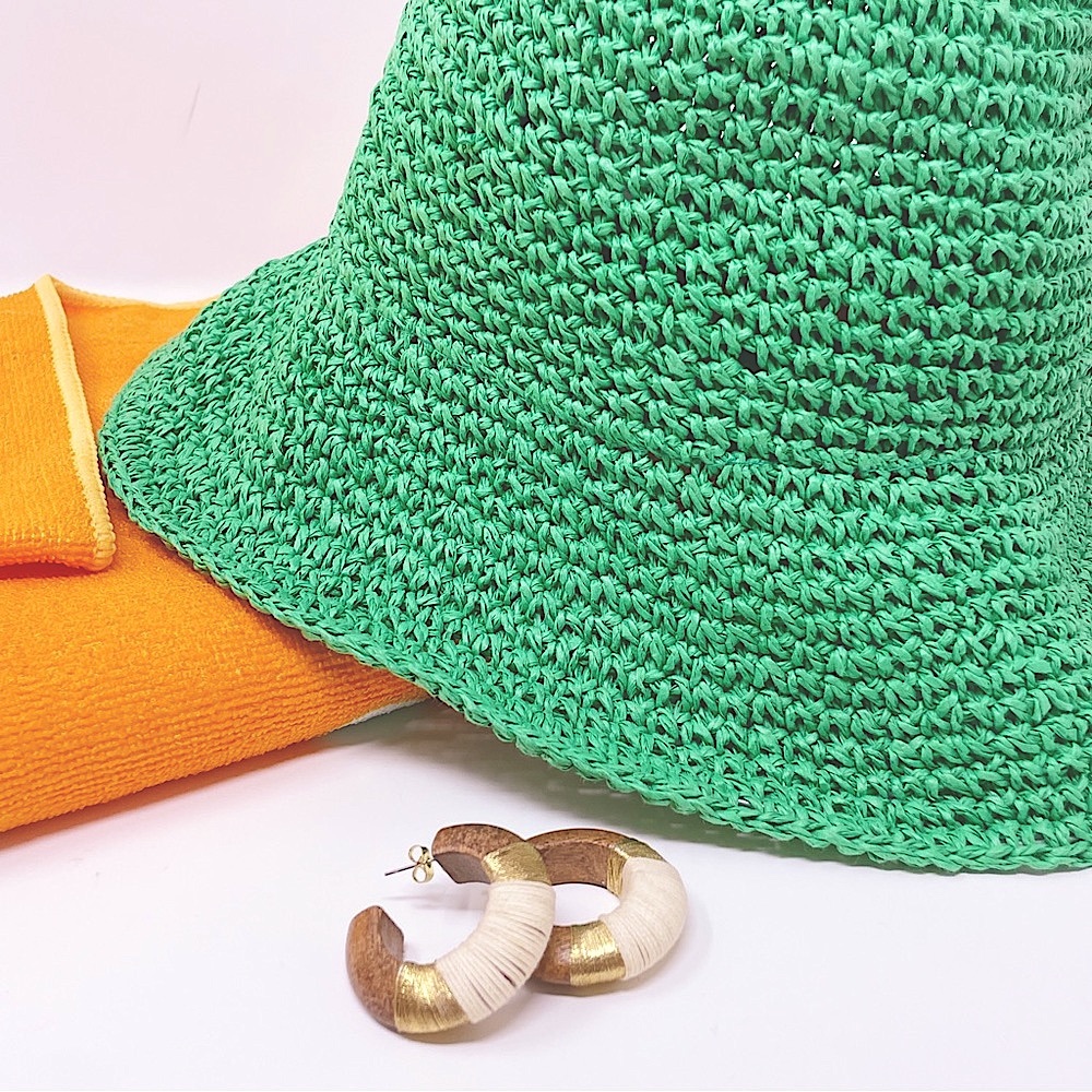🚨Vacation Bundle🚨 SUNGLASSES, HAT, EARRINGS AND BEACH TOWEL